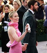 Emily_Blunt_-_25th_Annual_Screen_Actors_Guild_Awards_in_Los_Angeles_01272019-32.jpg