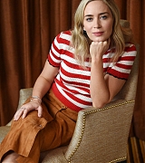 Emily_Blunt_-_Mary_Poppins_Returns_Portrait_Session2C_Beverly_Hills2C_USA_-_11282018-09.jpg