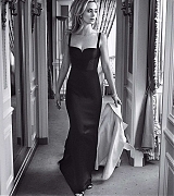 Emily_Blunt_-_Vanity_Fair_28February_20182900003.jpg