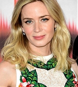 Emily_Blunt__A_Quiet_Place__film_screening2C_London2C_UK_on_April_5-02.jpg
