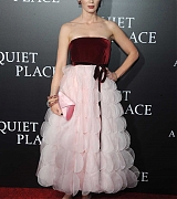 Emily_Blunt___John_Krasinski_-_A_Quiet_Place_Premiere_in_New_York_City_on_April_2_2018-11.jpg