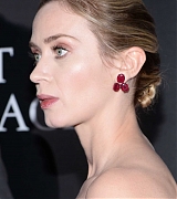 Emily_Blunt___John_Krasinski_-_A_Quiet_Place_Premiere_in_New_York_City_on_April_2_2018-12.jpg