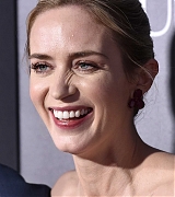 Emily_Blunt___John_Krasinski_-_A_Quiet_Place_Premiere_in_New_York_City_on_April_2_2018-14.jpg