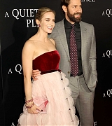 Emily_Blunt___John_Krasinski_-_A_Quiet_Place_Premiere_in_New_York_City_on_April_2_2018-17.jpg