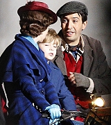 Filming_in_London_-_April_12C_2017-14.jpg